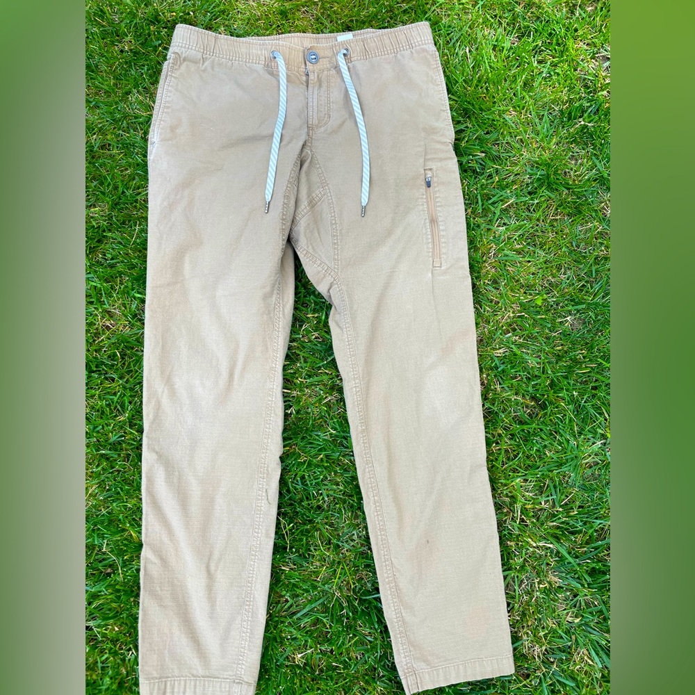 Men’s Vuori Ripstop Pants in Size Large